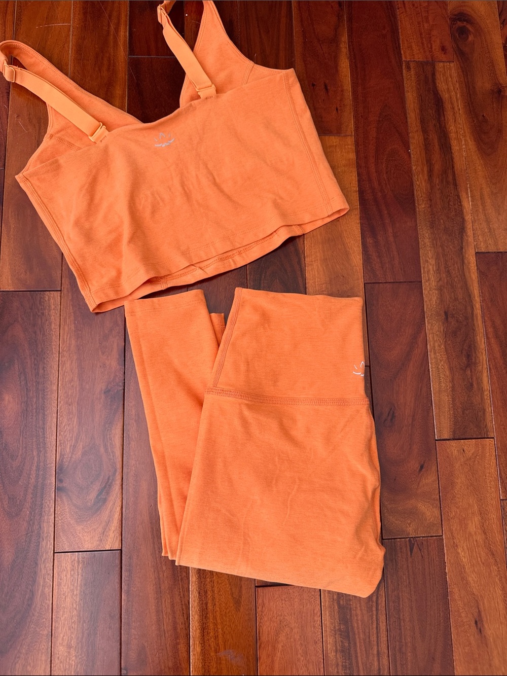 Beyond Yoga Orange Crop Tank and Leggings Set - Picture 2 of 5